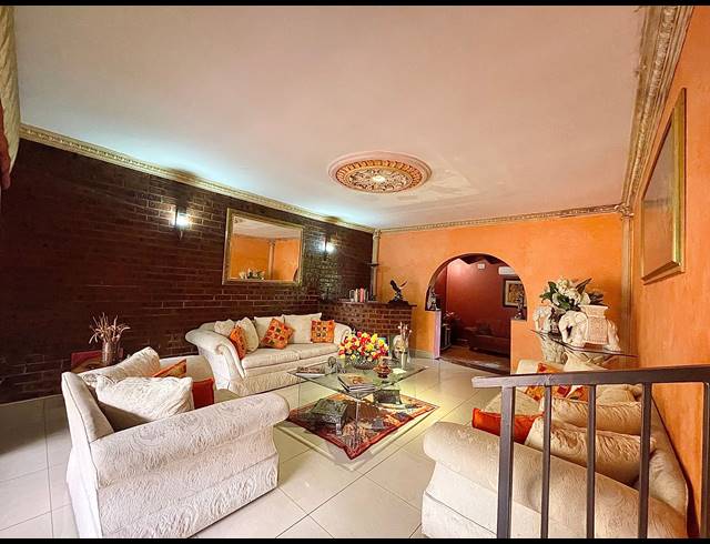 3 BEDROOM HOUSE FOR SALE IN YELLOWWOOD PARK